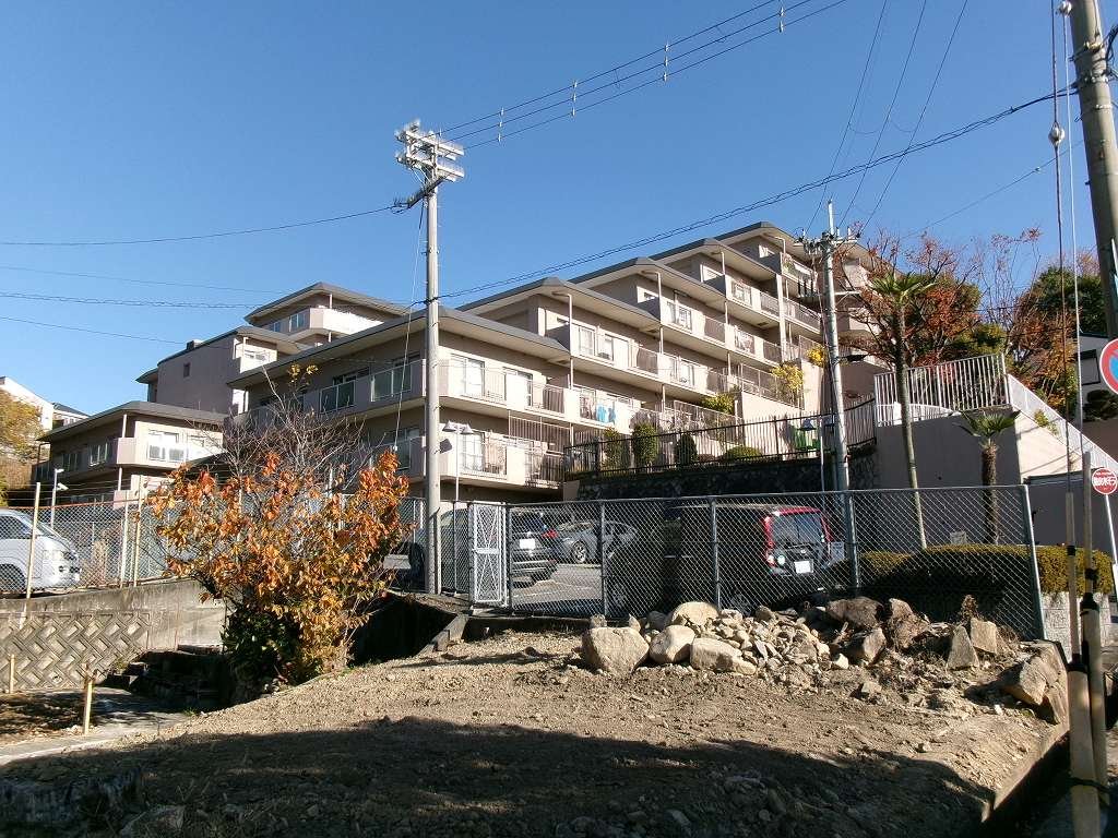 ��ˎs���4���ځA�}���V�����A��˃��b�c�n�E�X�E�ʐ^1