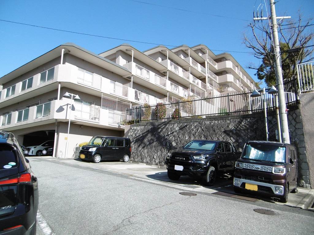 ��ˎs���4���ځA�}���V�����A��˃��b�c�n�E�X�E�ʐ^1